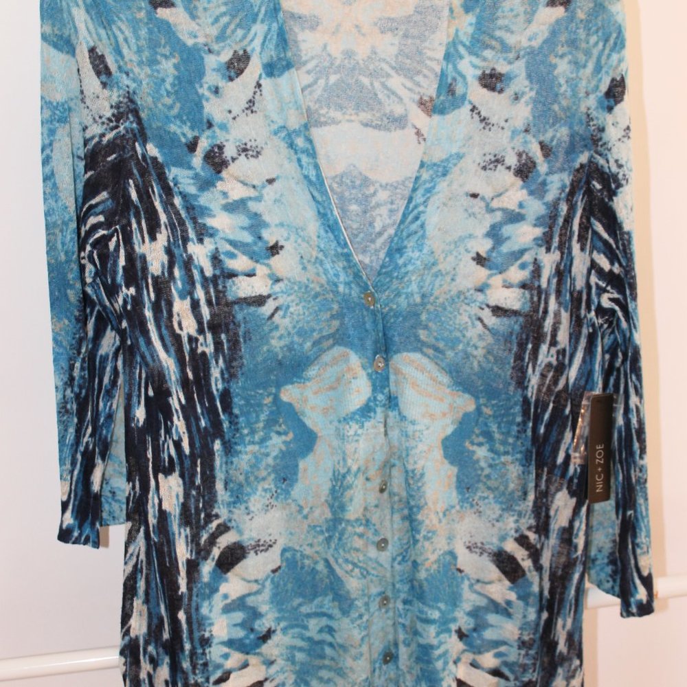NIC+ZOE Multitone Blue V-Neck Button Cardigan